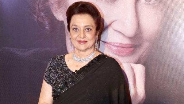 ഒരു ചാക്ക് നിറയെ പ്രണയലേഖനങ്ങള്‍ വന്നിരുന്ന ആശ ഇന്നും അവിവാഹിതയായി തുടരുകയാണ്