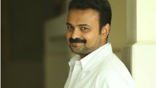 ചാക്കോച്ചന്റെ അച്ഛനോട് കഥ പറയുന്നത് ഒരു ഫോർമാലിറ്റി ആണ്