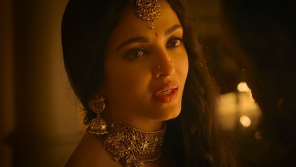 ഇപ്പോഴത്തെ ഐശ്വര്യയുടെ ലുക്ക് വലിയ ചർച്ചാ വിഷയം ആവുന്നുണ്ട്