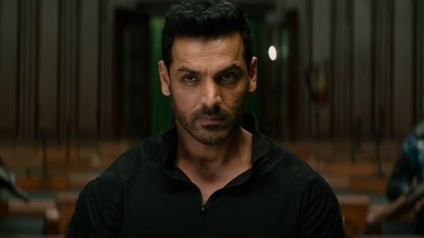 ആദ്യത്തെ രംഗം