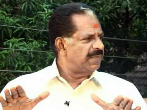 സര്‍ക്കാര്‍ ഉദ്ദ്യോഗസ്ഥനായിരുന്നു