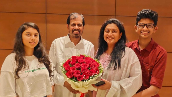  സെല്‍വമണിയും സമാനമായ രീതിയില്‍ സിനിമയില്‍ നിന്നും ഇടവേള എടുത്തിരിക്കുകയാണ്