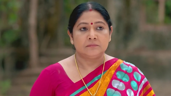 വിഷ സര്‍പ്പത്തിന് വിളക്ക് വെക്കരുത്