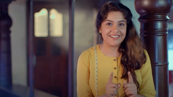 ഡേറ്റ് ചെയ്യുന്നതായി