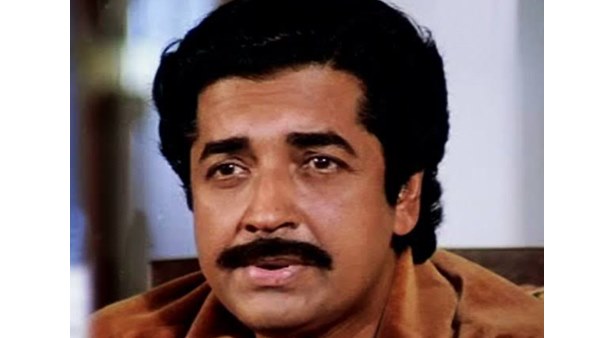 ന​സീ​ർ സാറിന്റെ​ ​മൂ​ത്ത​ ​മ​ക​ളും​ ​ഞാ​നും​ ​ഒ​രേ​ ​പ്രാ​യമായിരുന്നു