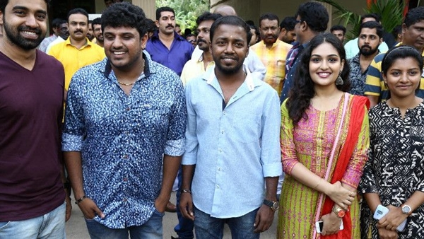 ദിലീപേട്ടനും നാദിര്ഷിക്കയും ചേര്ന്ന് ഒരു കമ്പനിയിലൂടെയാണ് സിനിമ നിര്മ്മിക്കുന്നത്