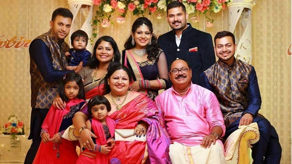 തൻ്റേത് ബാല വിവാഹമായിരുന്നുവെന്ന് പൊന്നമ്മ ബാബു പറയുന്നു