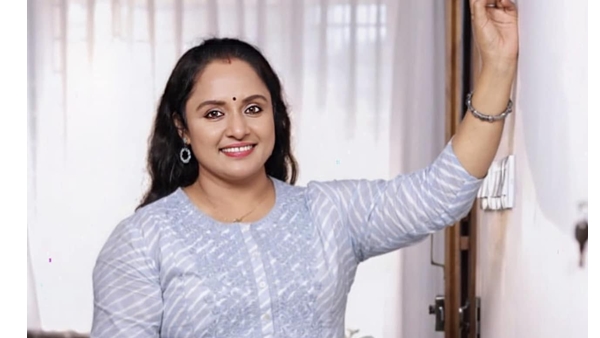 nisha-sarang nisha-sarang