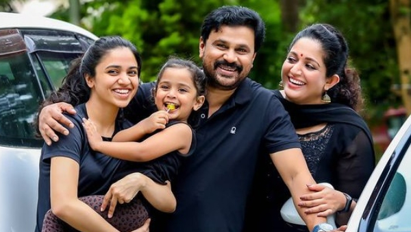 Dileep with Kavya  Meenakshi  and Mahalakshmi