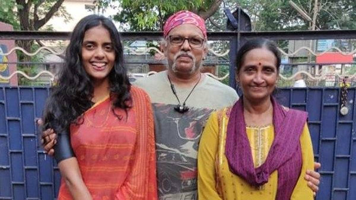 പ്രെെവറ്റ് ഫാമിലി അല്ലെന്ന് മെെത്രേയൻ ആദ്യമേ പറഞ്ഞു, വഴക്കിട്ടാണ് ​കുട്ടി വേണമെന്ന് കൺവിൻസ് ചെയ്തത്