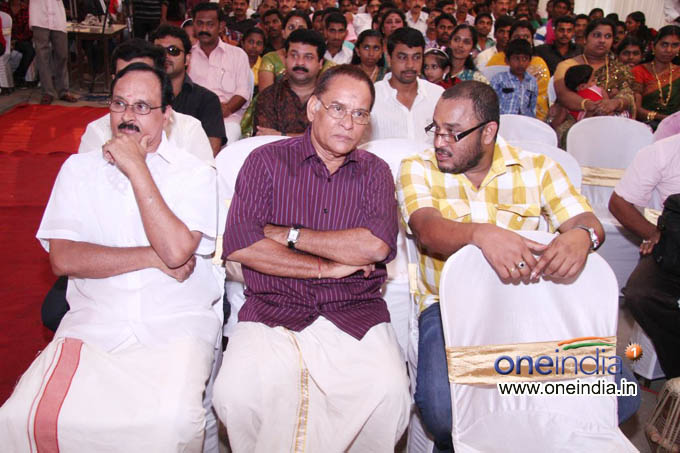 MLA Mani Patham Classum Gusthiyum Movie Muhurat