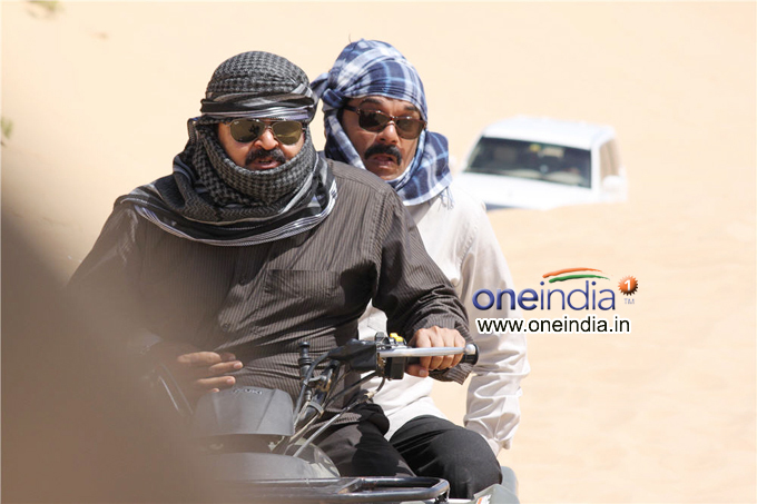 Arabiyum Ottakavum P.Madhavan Nairum