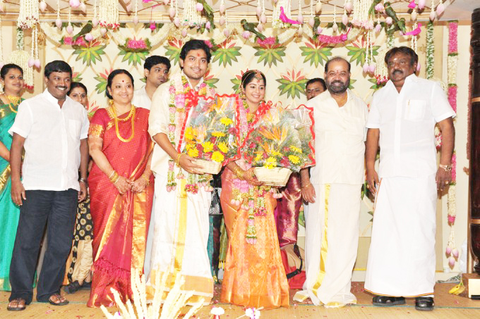 Actor Shakthi and Smiruthi Wedding