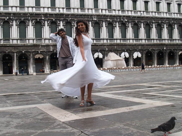 Mundhinam Paartheney