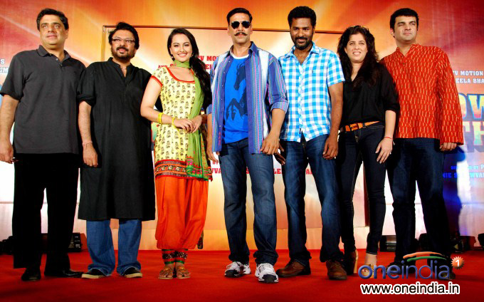 Rowdy Rathore First Look Launch