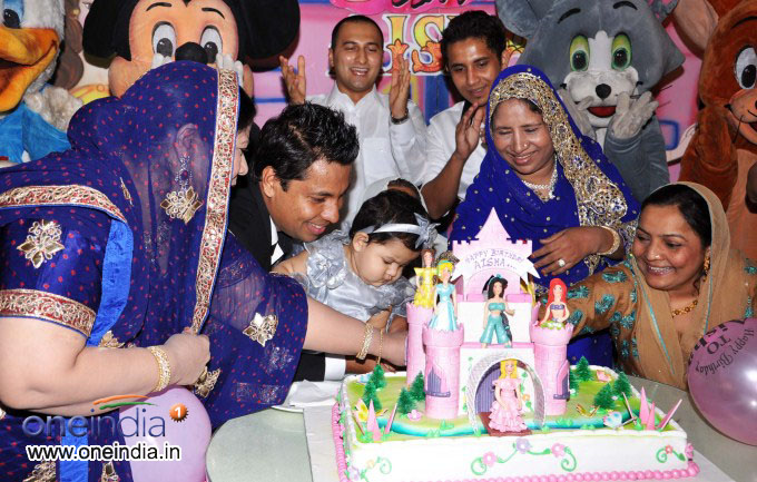 Aslam Lashkaria's Grand Daughter's 1st Birthday Party