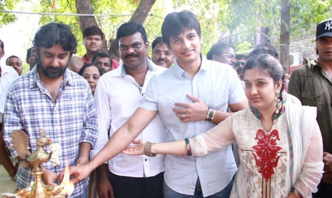 Endrendrum Punnagai Movie Launch