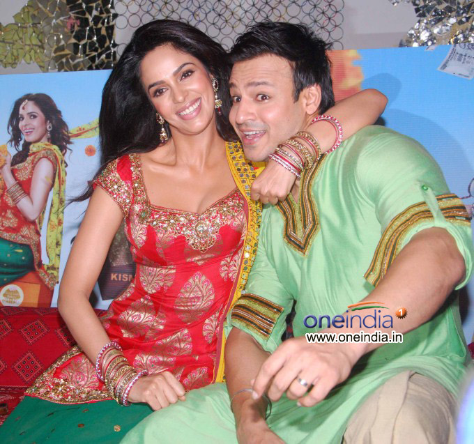 Kismat Love Paisa Dilli Movie Promotion