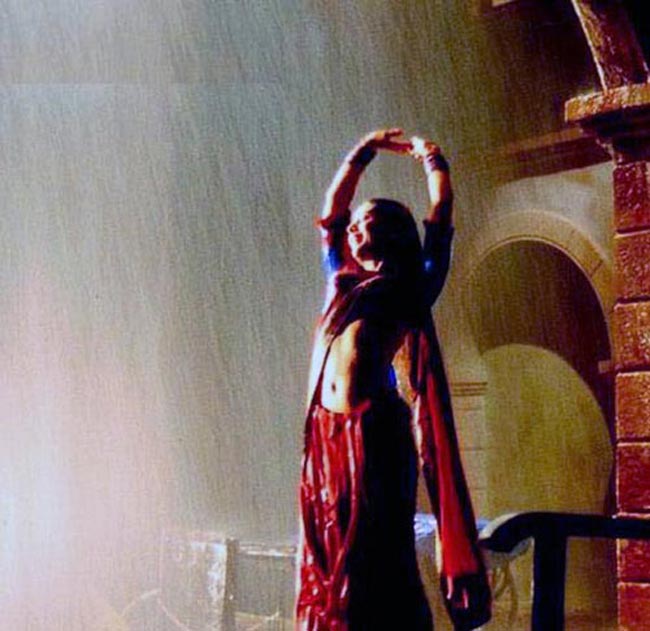 Romantic Moments in the Rain