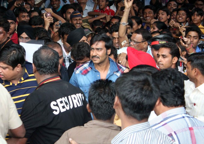 Ajay Devgan flag off vintage car rally