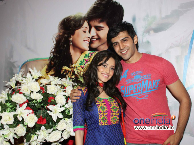 Akaash Vani First Look Trailer Launch