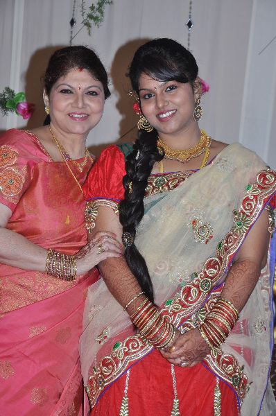 Actress Y Vijaya Daughter Wedding Reception