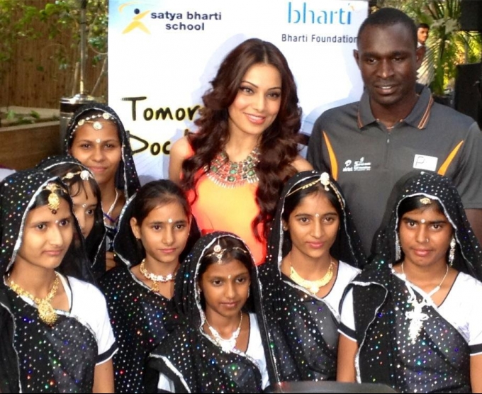 Bipasha Basu Rare and Unseen Photo Gallery