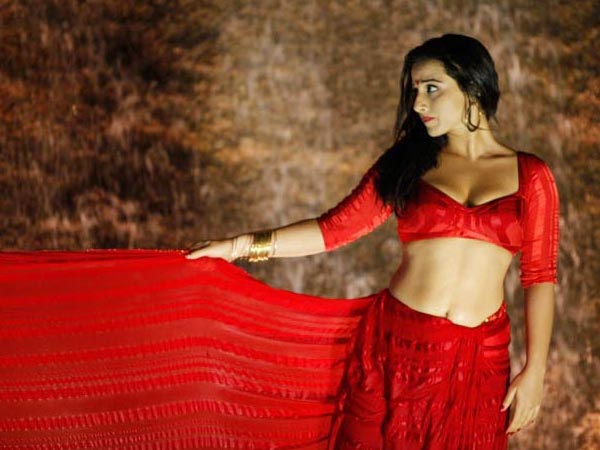 Bollywood Actresses Saree Slips