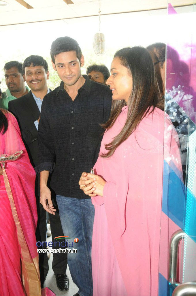 Mahesh Babu and Namrata Shirodkar launches Rainbow Hospital