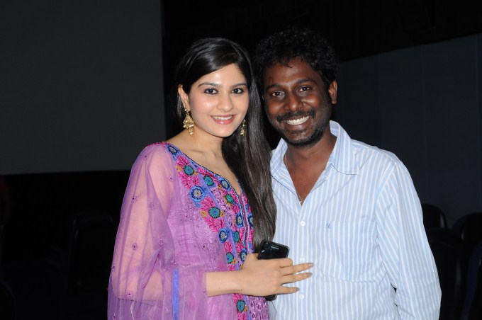 Mathil Mel Poonai Premiere Show