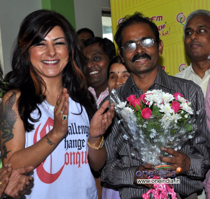 Radio Mirchi Celebrates 11th birthday