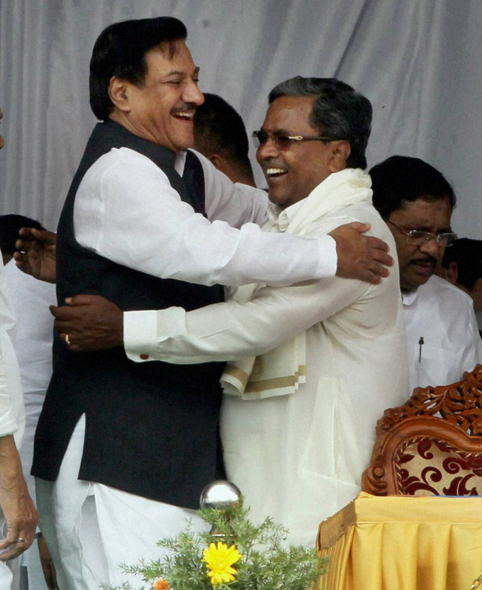 Siddaramaiah Sworn-In as Karnataka Chief Minister