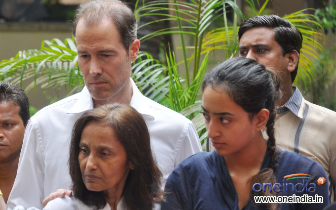 Jiah Khan's Mother Rabia Amin Press Conference