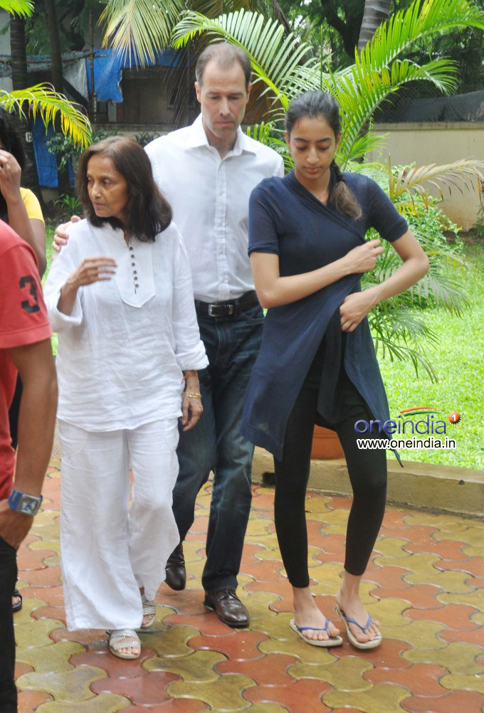 Jiah Khan's Mother Rabia Amin Press Conference