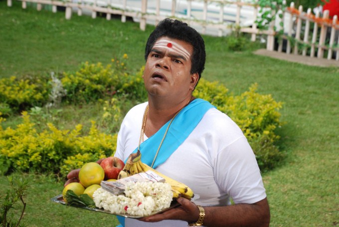 Madhavanum Malarvizhiyum