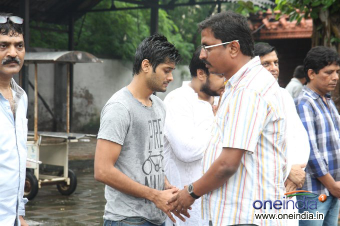 Funeral of filmmaker Sudhakar Bokade