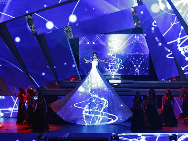 Dance Performance at IIFA Awards 2013