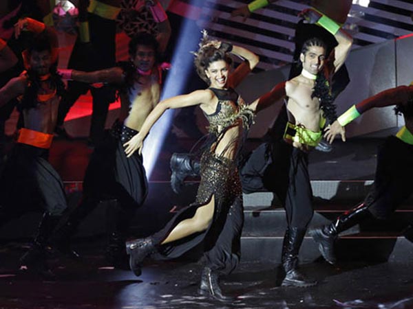 Dance Performance at IIFA Awards 2013