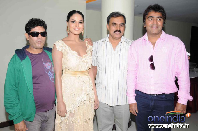 Silk Sakkath Hot Maga film press meet