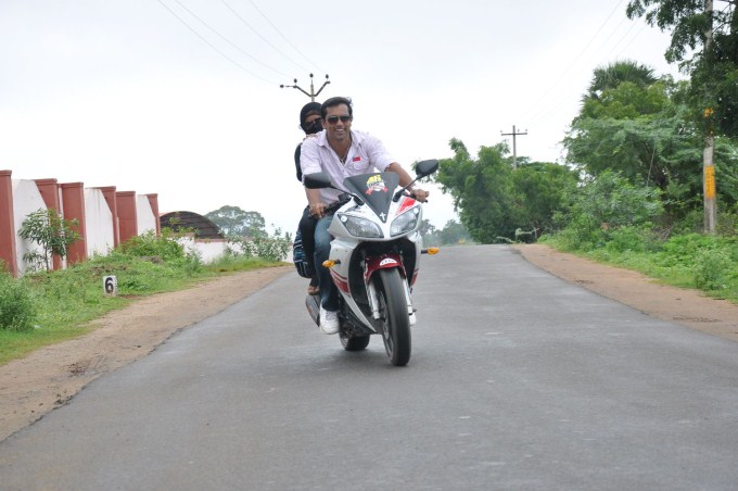 Snehavin Kadhalargal