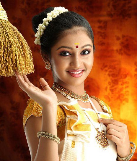 Beauties in Kerala Sarees