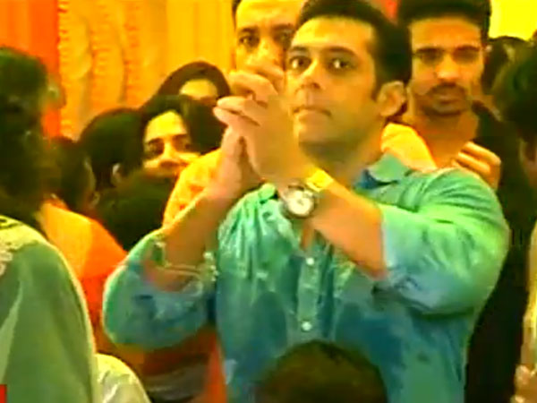 Salman Khan's Ganesh Chaturthi Celebration 2013