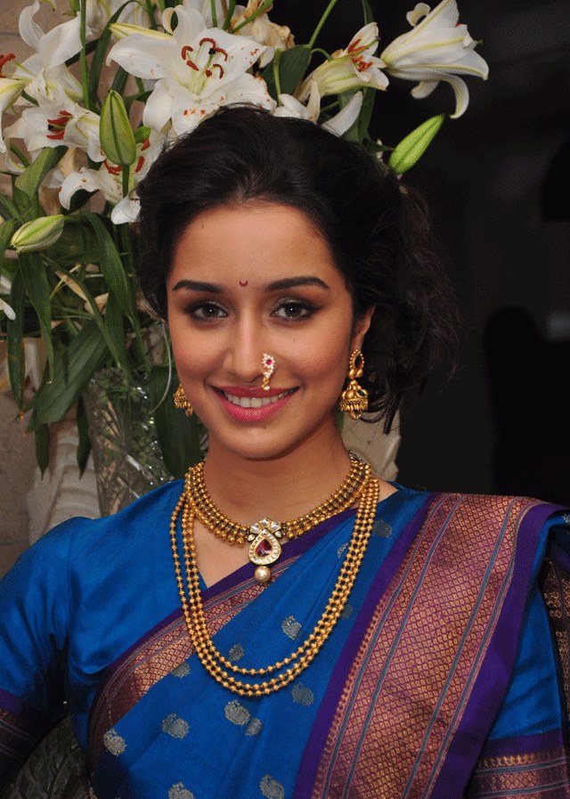 Shraddha Kapoor's Ganesh Chaturthi 2013 celebration