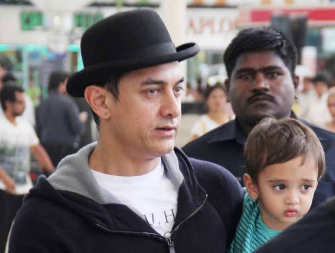 Aamir Khan takes his son Azad Rao for a stroll