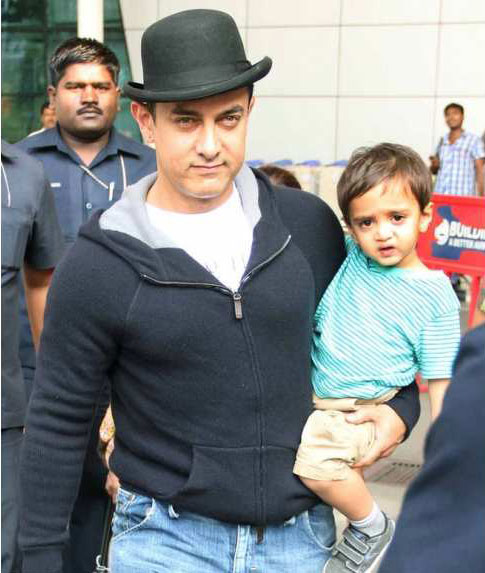 Aamir Khan takes his son Azad Rao for a stroll