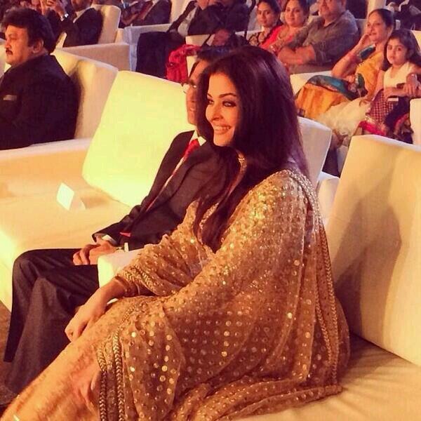 Aishwarya Rai and Manju Warrier at Inaugration of Dubai Kalyan Jewellers