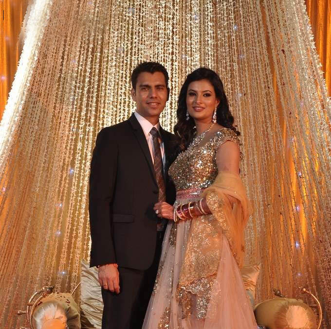 Sayali Bhagat Weds Navneet Pratap Singh