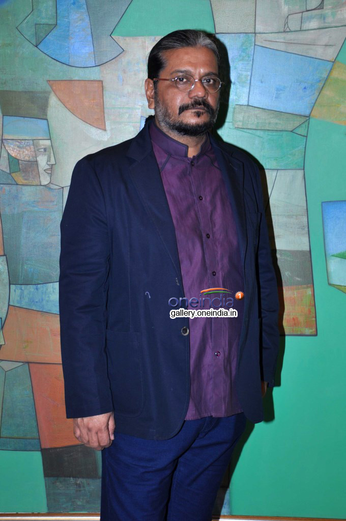 Sonakshi Inaugurates Painting Exhibition Of Neeraj Goswami