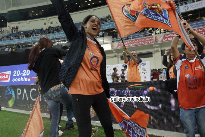 CCL 4 : Kerala Strikers Vs Veer Marathi