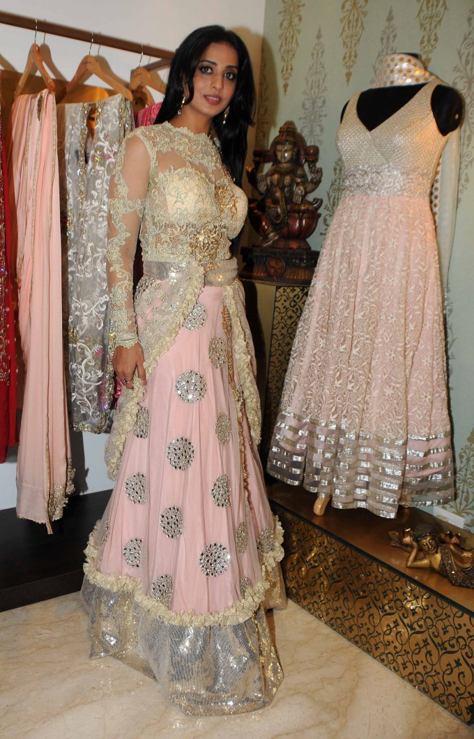 Mahi Gill gets makeover for film Gangs of Ghosts